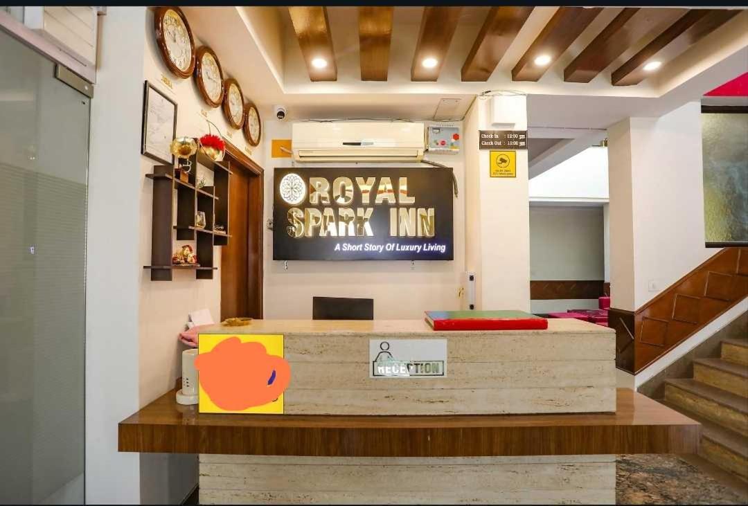 Collection O Royal Spark Inn Gurgaon Ngoại thất bức ảnh