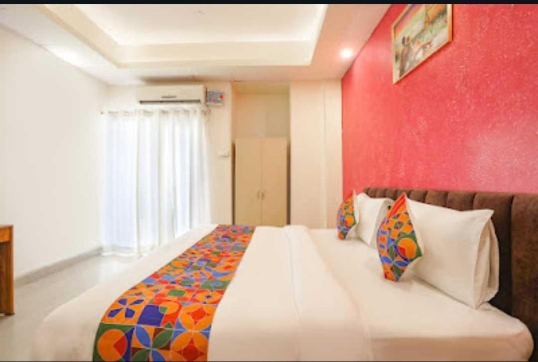 Collection O Royal Spark Inn Gurgaon Ngoại thất bức ảnh