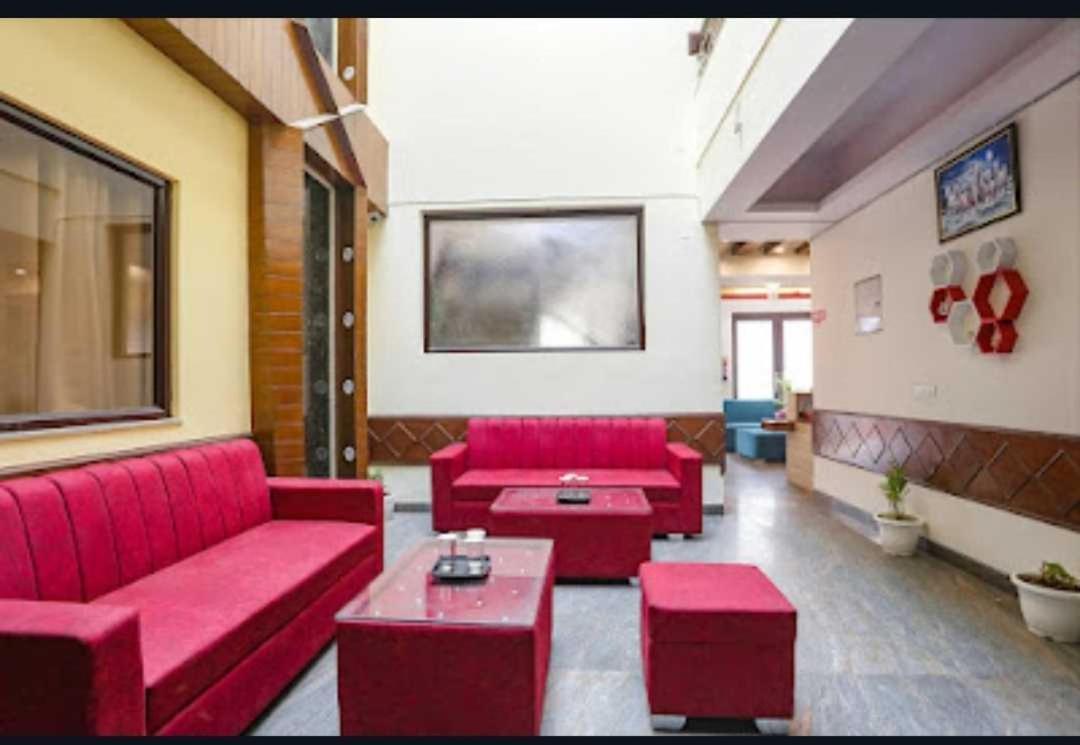 Collection O Royal Spark Inn Gurgaon Ngoại thất bức ảnh