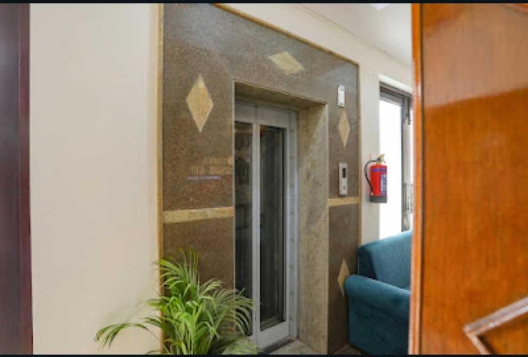 Collection O Royal Spark Inn Gurgaon Ngoại thất bức ảnh