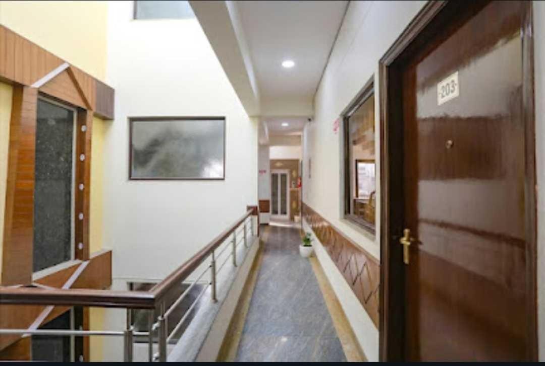 Collection O Royal Spark Inn Gurgaon Ngoại thất bức ảnh